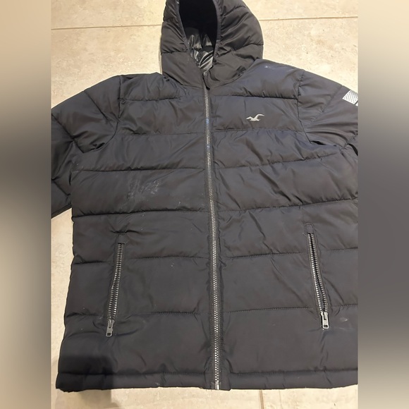 Men’s size large black hollister puffer jacket - Picture 2 of 6
